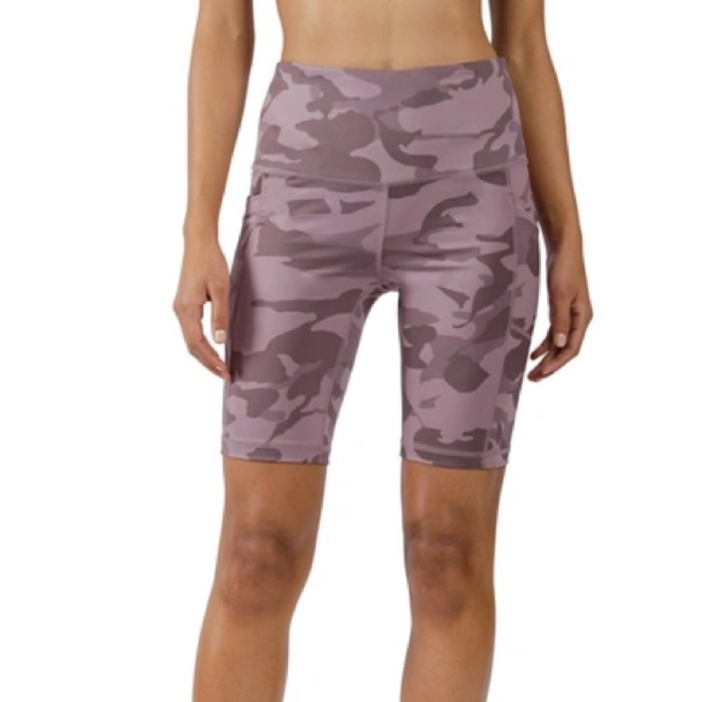 yogalicious lux camo high rise bike camo short